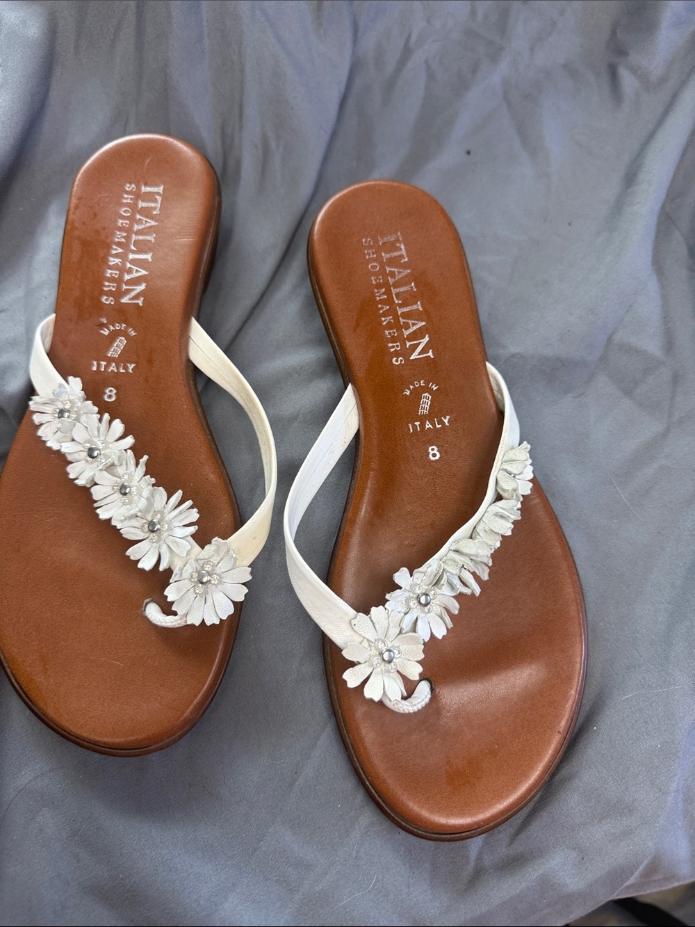 Italian Shoemakers White Floral Leather Thong Sandals